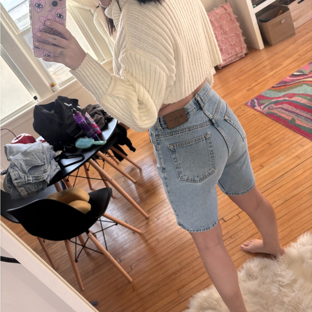 Vintage Calvin Klein Bermuda Shorts - Picture 3 of 4